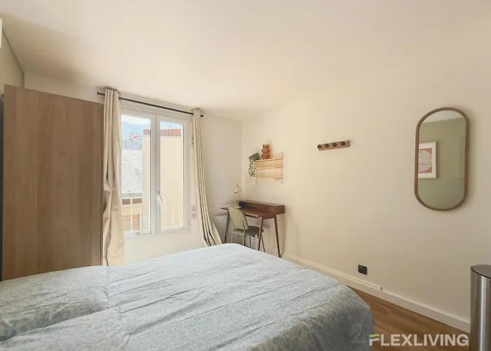 Charming 16m In 20 With Shared Terrace